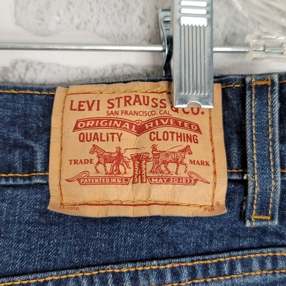 Levi's 550 Med Dark Wash Denim Relaxed Boot Cut Women's Size 12M - Picture 3 of 12